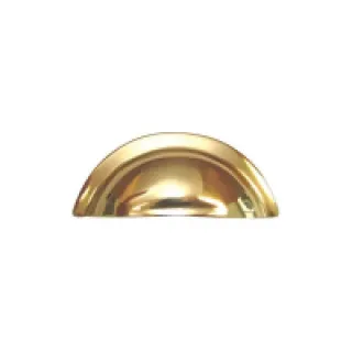 Poignée coquille épaisse laiton – Décor : Poli – Entraxe : 64 mm – Hauteur : 40 mm – Longueur : 96 mm – Profondeur : 18